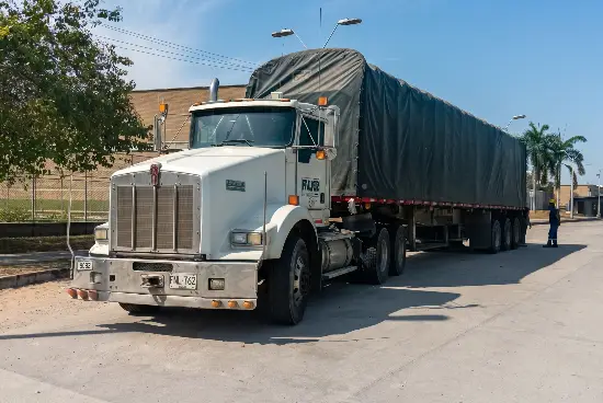 Servicio de transporte nacional y carga masiva en colombia transportes PYP HB 01
